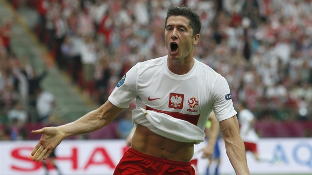PRVNÍ GÓL EURA!  Polák Lewandowski práv otevel stelecký úet turnaje, domácí