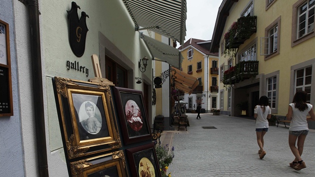 V ín vznikla kopie rakouského msteka Hallstatt, který je na seznamu UNESCO.