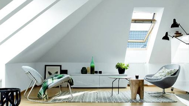 Mladý pár u�itel� p�estav�l nevyu�itý p�dní prostor v �adovém domku na vesnici