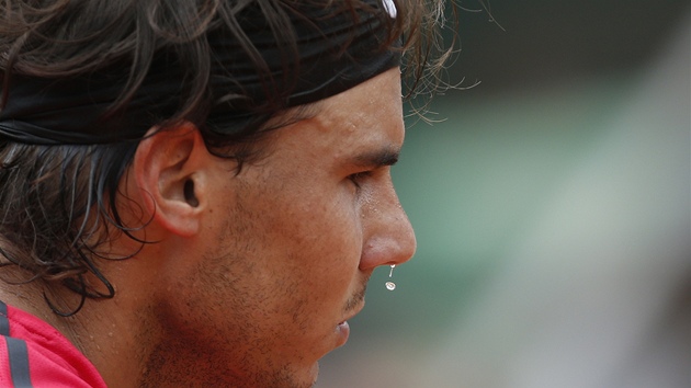 panlský tenista Rafael Nadal v semifinálovém duelu Roland Garros s krajanem