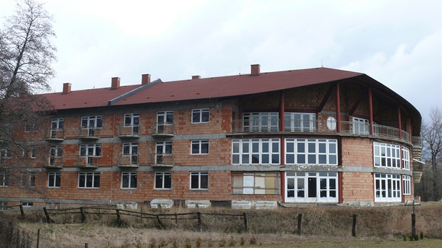 Léta rozestav�ný d�m pro seniory v Uhlí�ských Janovicích by mohl nabídnout 104