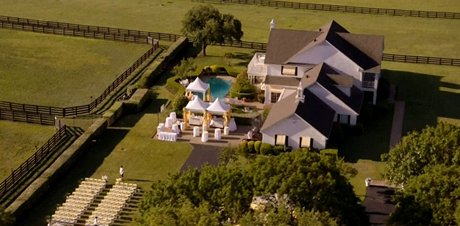 Dallas 2012: Pedmt nekonench spor, hdek a intrik - ran Southfork.