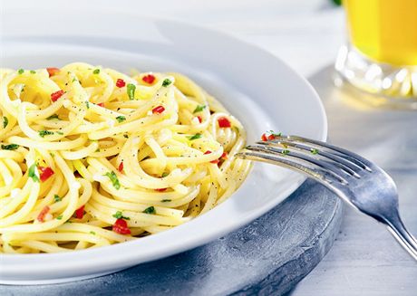 Spaghetti aglio olio s chilli paprikami