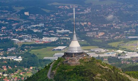 Pro nkoho je tunel pod libereckým symbolem sci-fi, pro jiné uitenou vcí.