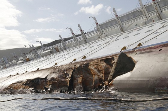 Obí balvan, který potopil výletní lo Costa Concordia, se stane památníkem