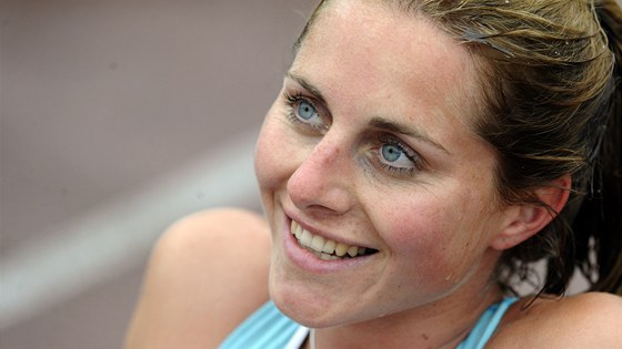 NOVÁ REKORDMANKA. Elika Kluinová vytvoila bhem kladenského sedmiboje eský rekord 6283 bod.