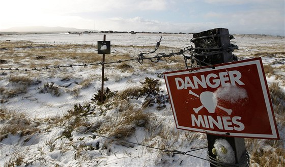 Minové pole, které zstalo na Falklandech po válce mezi Británií a Argentinou v...