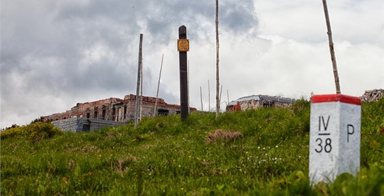 Ruiny Petrovy boudy v Krkonoích (erven 2012)
