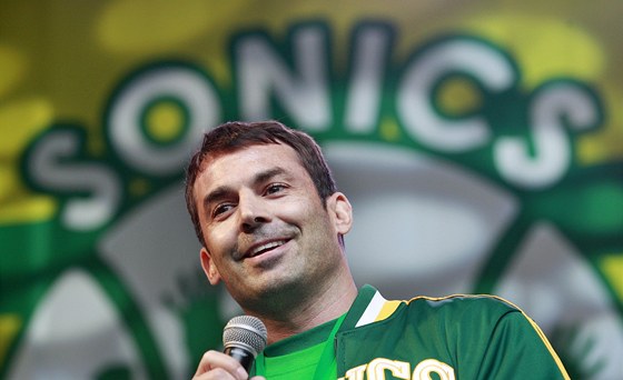 Chris Hansen. Mu, který chce vrátit Seattle SuperSonics do NBA.