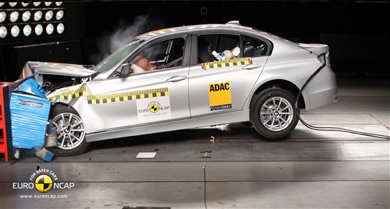 Crash testy Euro NCAP z kvtna 2012 - BMW 3