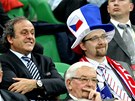 Postup eských fotbalist sledoval i prezident UEFA Michel Platini (vlevo). Ve...