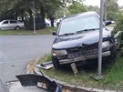 Volkswagen Passat pi honice s policií havaroval a zstal stát nepojízdný na