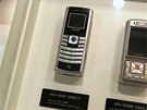 Muzeum Samsung - SCH-B100, první mobilní telefon s píjmem satelitní DMB