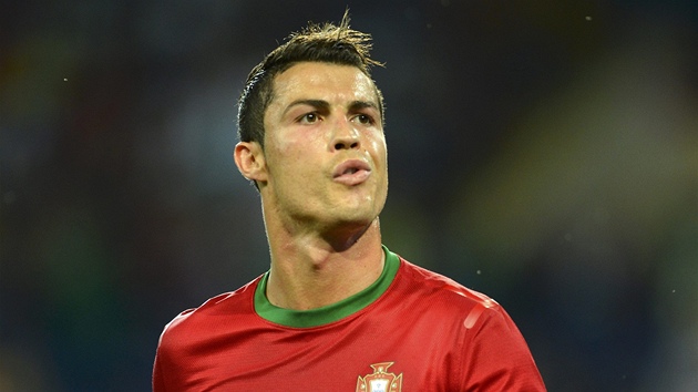 RUTINA. Portugalský fotbalista Cristiano Ronaldo dal Nizozemsku gól a tváří se,