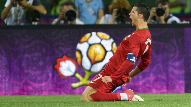 DÁ GÓL? Cristiano Ronaldo z Portugalska je favoritem sázka�� v semifinále proti �pan�lsku. Podle nich dá gól, ale stejn� postoupí �pan�lé.