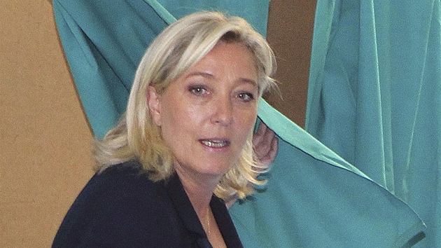 Marine Le Penová u plenty.