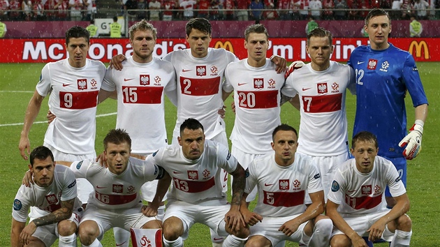 PŘED ZÁPASEM. Polští fotbalisté před utkáním proti Česku.