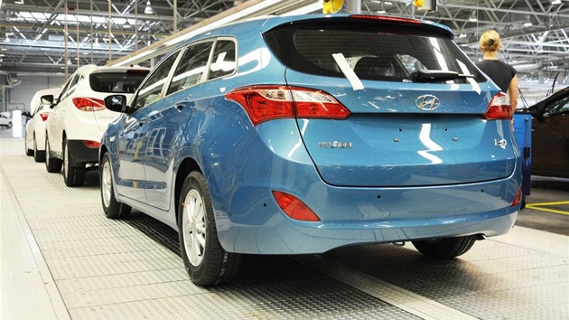 Hyundai zahjil v noovicch vrobu novho kombi, kter dopln nabdku modelu i30.