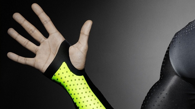 Revoluní atletická kombinéza Turbospeed firmy Nike se inspirovala povrchem