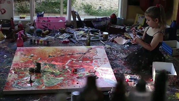 P�tiletá malí�ka Aelita Andreová vystavuje v New Yorku.