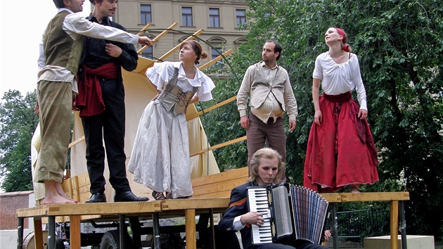 Koovníci budou ít peván z dobrovolného vstupného.