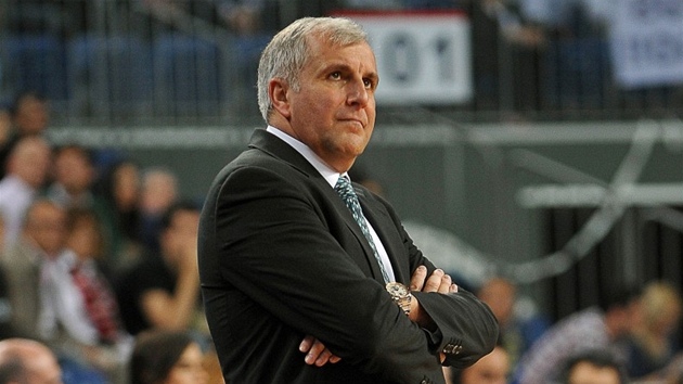 �eljko Obradovi� na lavi�ce aténského Panathinaikosu.