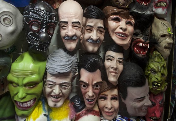 Masky prezidentských kandidát, Mexico City 28. ervna 2012