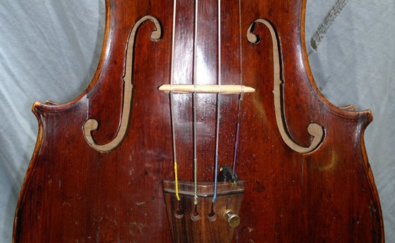 Zlodj vzal i housle vyrobené dva roky po smrti rakouského císae Josefa II.