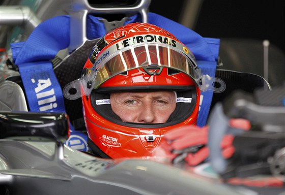 Michael Schumacher v prbhu druhých volných trénink Velké ceny Evropy formule