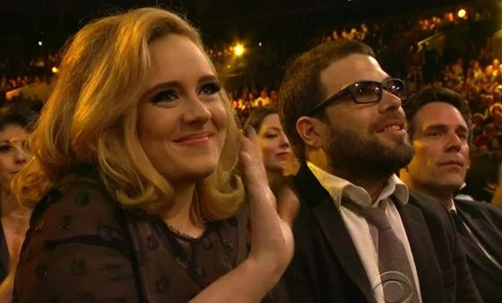 Adele s přítelem Simonem Koneckim (2014)