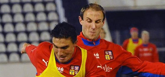 Michal Papadopulos (vlevo)  na oteveném tréninku eské fotbalové reprezentace