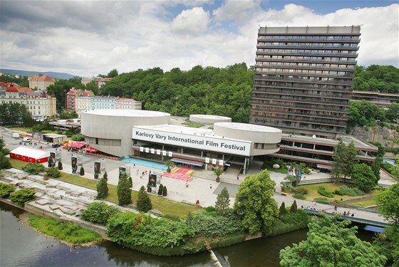 Hotel Thermal v Karlových Varech je každoročně v létě centrem mezinárodního filmového festivalu.