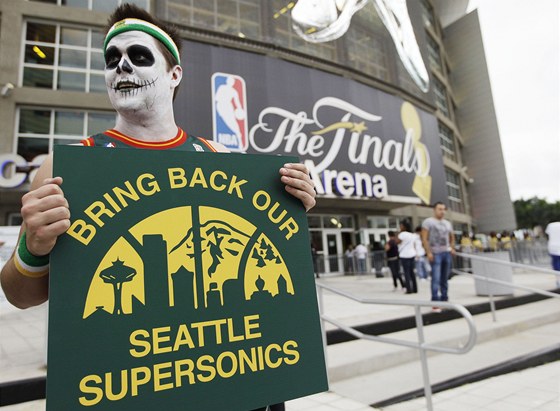 ZOMBIES V MIAMI. Fanou�ek Seattle SuperSonics - kte�í se p�erodili v Oklahoma