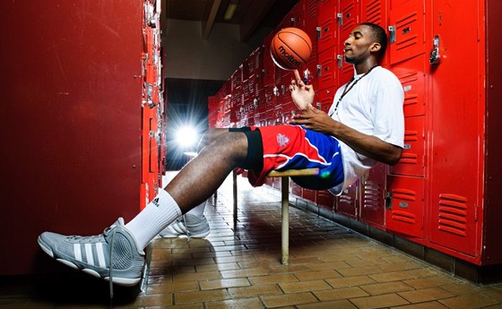 POHODIKA. Andre Drummond se rozvaluje v atn, zde pro poteby fotograf.