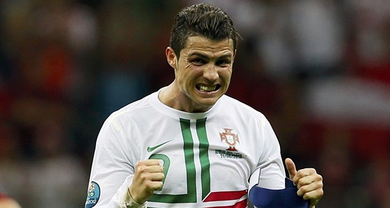 POSTUPUJEME! Cristiano Ronaldo se raduje z postupu Portugalska do čtvrtfinále...