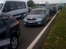 Zácpa na chorvatské dálnici A1 po tragické nehod eského autobusu (23. ervna