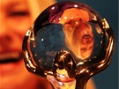 Zahájení karlovarského festivalu 2012 - britská hereka Helen Mirrenová s cenou