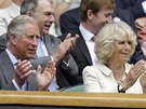 KRLOVSK POTLESK. Wimbledonsk arel navtvil ve stedu tak Princ Charles s...