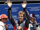 VÝMLUVNÝ SNÍMEK. Sebastian Vettel se raduje z vítzství v kvalifikace na Velkou
