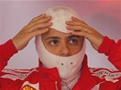 U SE CHYSTÁM. Brazilský pilot Felipe Massa se pipravuje ped sobotním