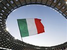 FORZA ITALIA! Italská vlajka na Olympijském stadionu v Kyjev ped tvrtfinále