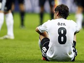 NMECK SMUTEK. Mesut zil letos vyhrl s Realem Madrid panlskou ligu, s