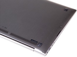 Asus Zenbook Prime - zespodu