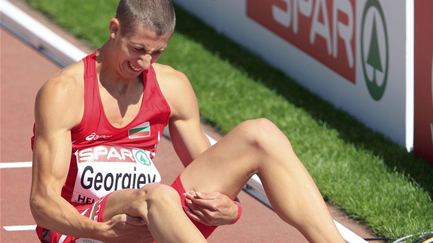 AU! Bulharský sprinter Georgij Georgiev si v rozb�hu mistrovství Evropy v