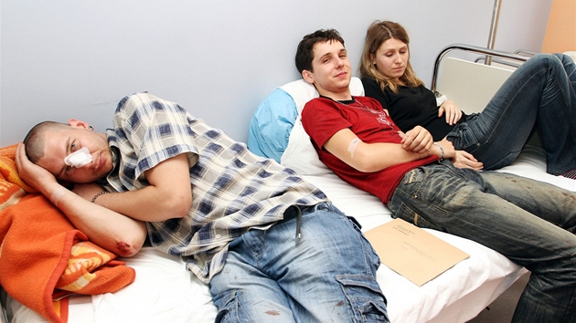 Zranění čeští turisté odpočívají v nemocnici v Gospiči poté, co jejich autobus