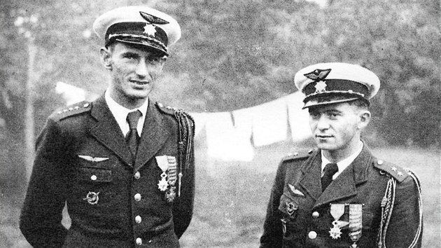 Alois Vašátko a František Peřina, dva nejúspěšnější českoslovenští stíhači v bitvě o Francii. První z nich zahyne v boji v roce 1942, druhý přežije, ale již v roce 1948 musí ze své vlasti, tentokrát před komunisty, znovu uprchnout.