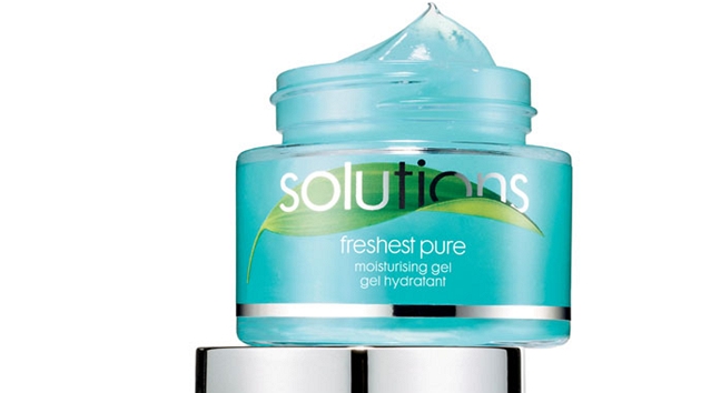 Hydrataní gel Solutions Freshest Pure s alpskou protí, Avon, 179 korun