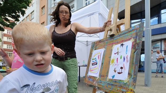 Den Meliny Mercouri se letos sthuje z Americké tídy k nábeí eky Radbuzy.