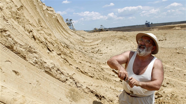 Srbt paleontologov odkrvaj dal mamut pozstatky (27. kvtna 2012)