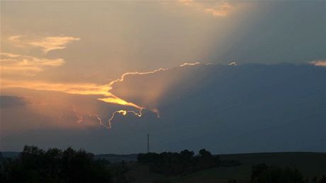 Spí se sousteujeme na oblast, kde bydlíme, tak v okruhu 50 kilometr. Bu ty bouky pijdou, nebo nepijdou, míní Jan Drahokoupil.